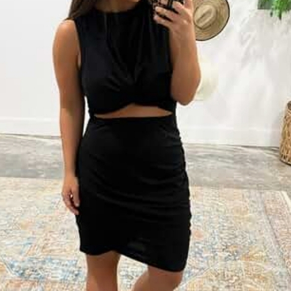 Black MD Sleeveless Hollow Out Twist Bodycon Mini Dress - Picture 2 of 6
